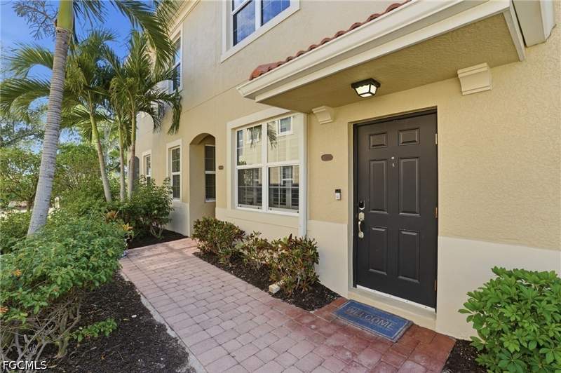 3 bedroom Condominium at 8515 Oakshade Cir 201, The Oaks At Whiskey Creek, Fort Myers — photo 3
