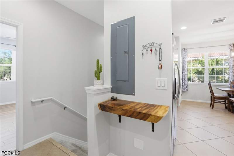 3 bedroom Condominium at 8515 Oakshade Cir 201, The Oaks At Whiskey Creek, Fort Myers — photo 5