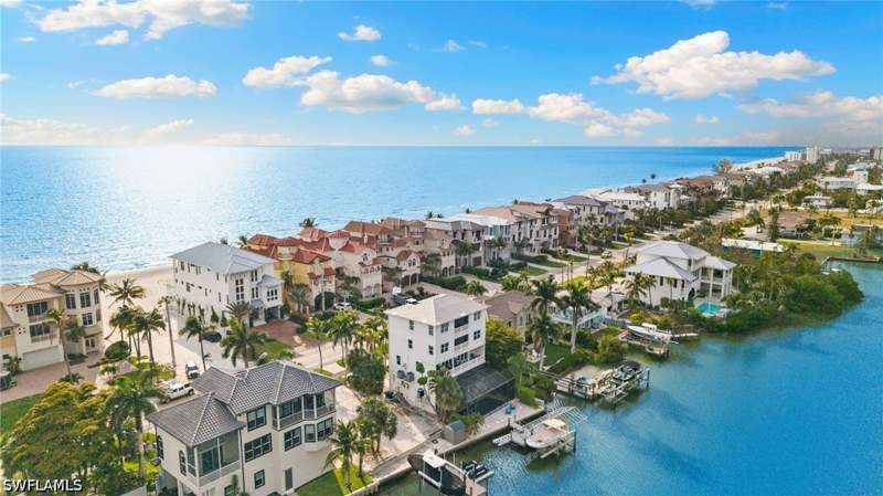 5 bedroom SingleFamilyResidence at 26891 Hickory Blvd, Bonita Beach, Bonita Springs — photo 3