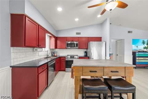 589 Rabbit Rd, Sanibel FL - photo 11 of 37