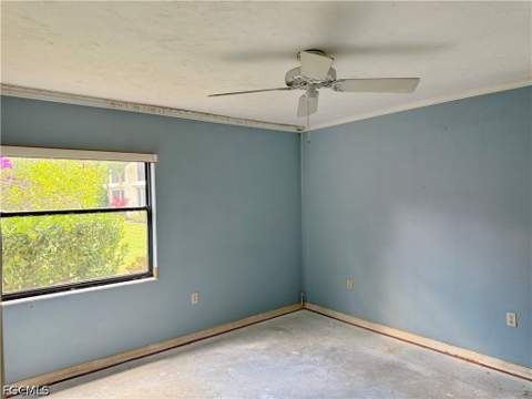 9305 Lake Park Dr 104, Fort Myers FL - photo 14 of 23