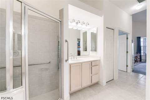 8864 New Castle Dr, Fort Myers FL - photo 17 of 39