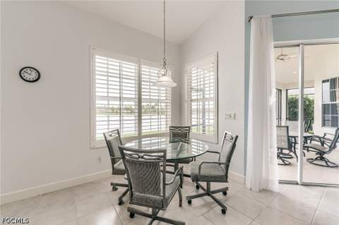 8864 New Castle Dr, Fort Myers FL - photo 9 of 39