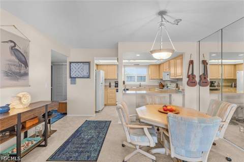 4585 Trawler Ct 303, Fort Myers FL - photo 6 of 37