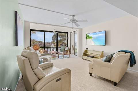 4585 Trawler Ct 303, Fort Myers FL - photo 9 of 37