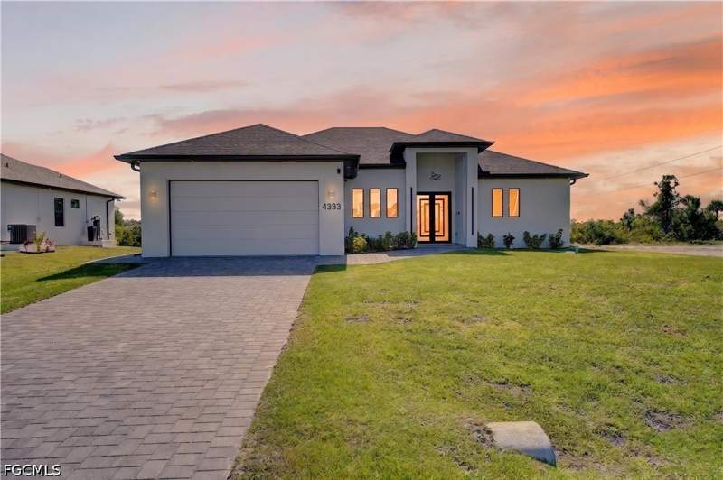 3 bedroom SingleFamilyResidence at 4333 NW 36th Ave, Cape Coral, Cape Coral — photo 2
