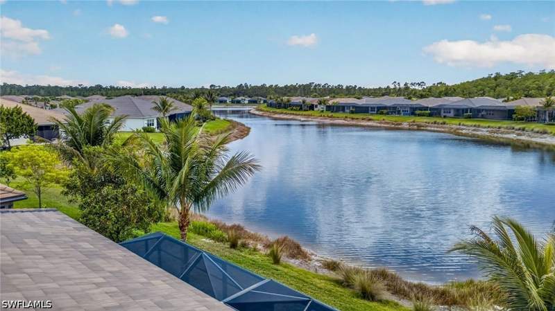 2 bedroom Attached at 16459 Orinda Way, Valencia Bonita, Bonita Springs — photo 5