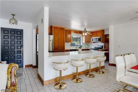 1522 Shelby Pkwy, Cape Coral FL - photo 6 of 26