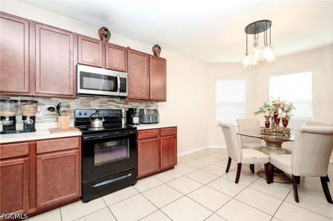 4457 12th St NE, Naples FL - photo 12 of 25