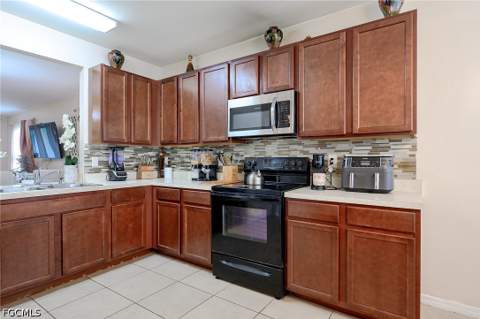 4457 12th St NE, Naples FL - photo 13 of 25