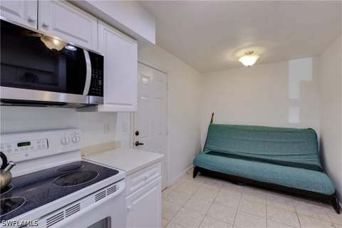 25080 Peacock Ln 102, Naples FL - photo 16 of 35