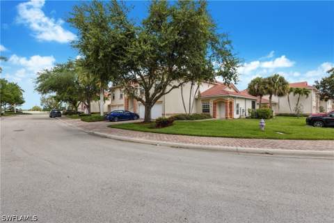 25080 Peacock Ln 102, Naples FL - photo 23 of 35
