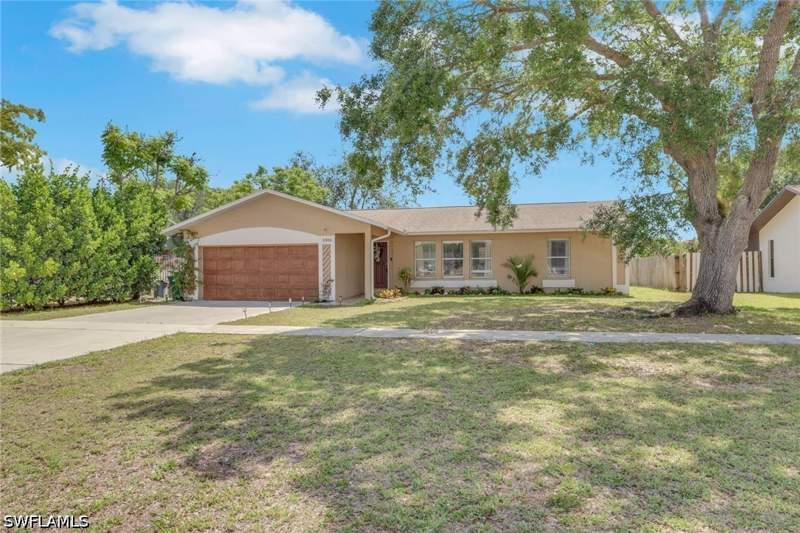 3 bedroom SingleFamilyResidence at 3300 Valencia Dr, Citrus Greens, Naples — photo 2