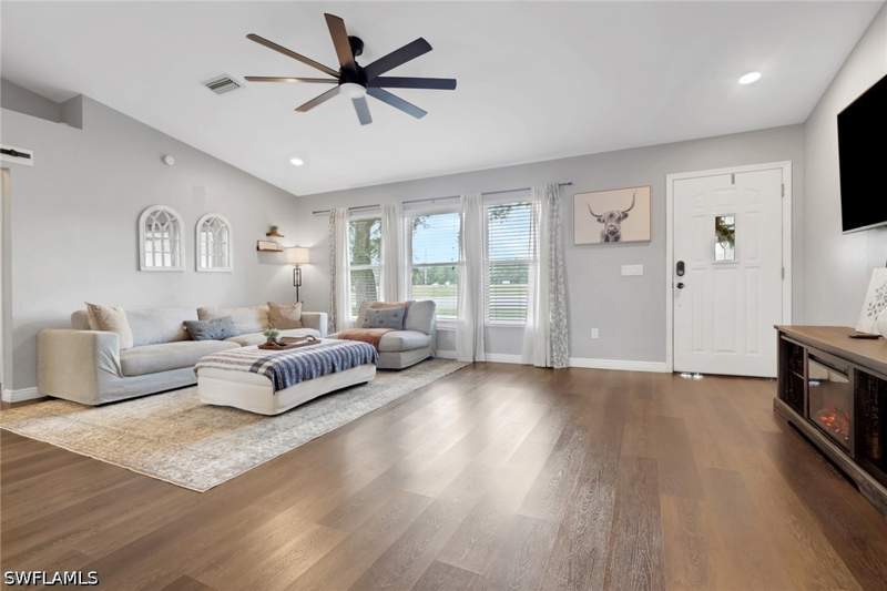 3 bedroom SingleFamilyResidence at 3300 Valencia Dr, Citrus Greens, Naples — photo 4