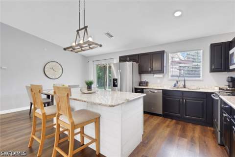 3300 Valencia Dr, Naples FL - photo 9 of 26