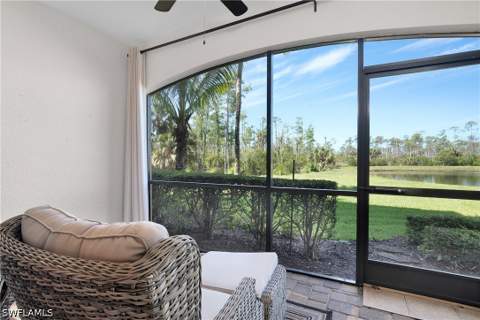 9719 Acqua Ct 214, Naples FL - photo 8 of 50