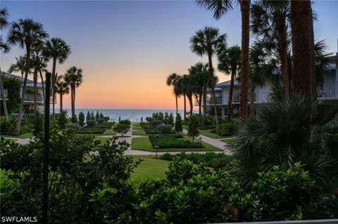 1851 Gulf Shore Blvd N 103, Naples FL - photo 9 of 29