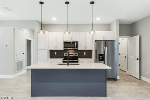 421 NE 19th Ter, Cape Coral FL - photo 10 of 30