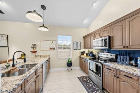 861 97th Ave N, Naples FL - photo 9 of 44