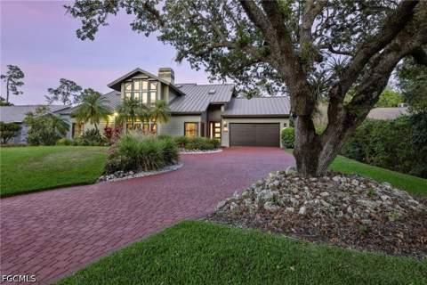 5700 Waxmyrtle Way, Naples FL - photo 6 of 41