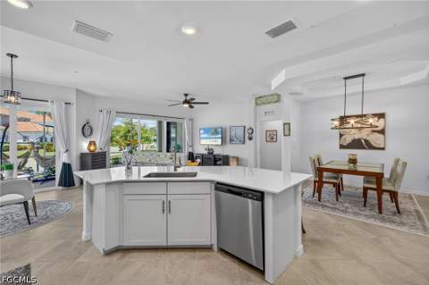 12050 Santaluz Dr 101, Fort Myers FL - photo 12 of 43