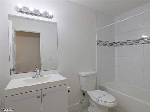 3874 Pearl St, Fort Myers FL - photo 6 of 21