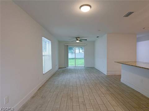 3874 Pearl St, Fort Myers FL - photo 8 of 21