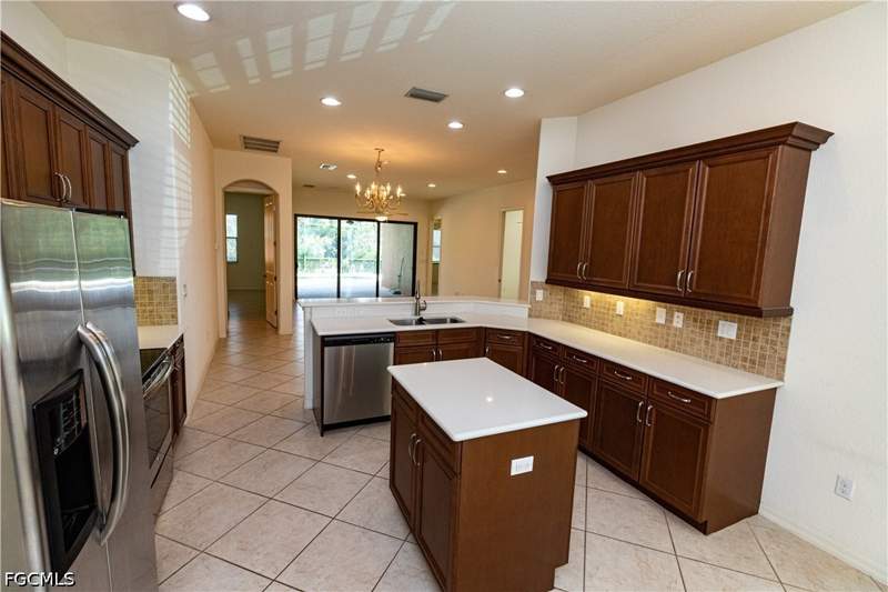 3 bedroom Attached at 11108 Esteban Dr, Paseo, Fort Myers — photo 5