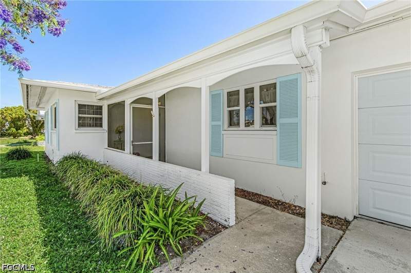 3 bedroom SingleFamilyResidence at 3021 SE 16th Pl, Cornwallis, Cape Coral — photo 2