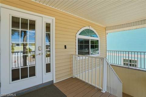 222 Flamingo St, Fort Myers Beach FL - photo 7 of 50