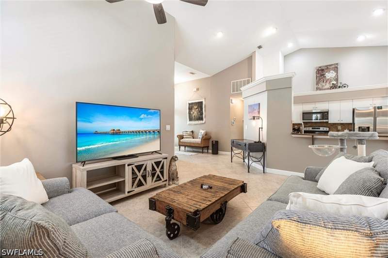 3 bedroom SingleFamilyResidence at 6769 Berwick Pl, Berkshire Lakes, Naples — photo 3