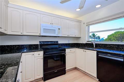 1100 8th Ave S 309C, Naples FL - photo 11 of 26