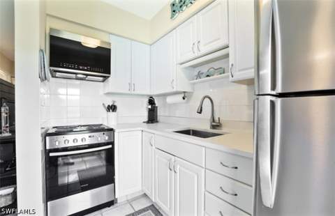 240 N Collier Blvd F1, Marco Island FL - photo 7 of 16