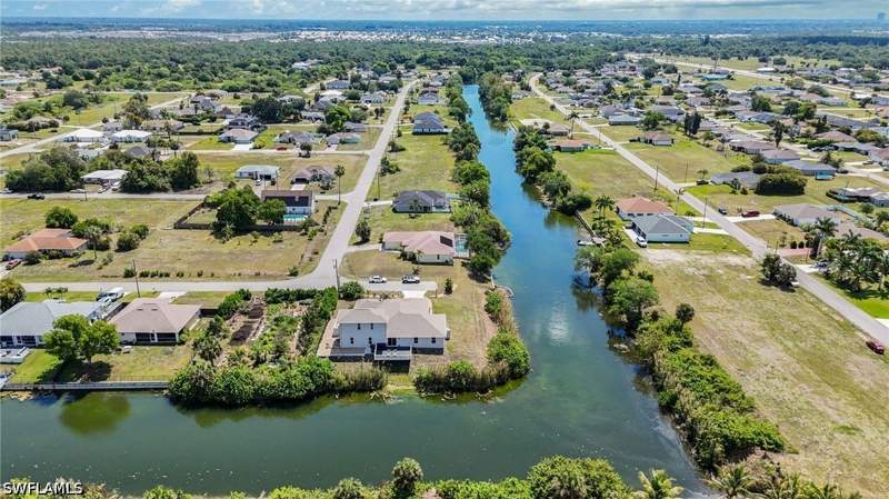 5 bedroom SingleFamilyResidence at 2534 NE 20th Ct, Cape Coral, Cape Coral — photo 2