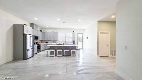 548 Bald Cypress Ave, Clewiston FL - photo 9 of 50