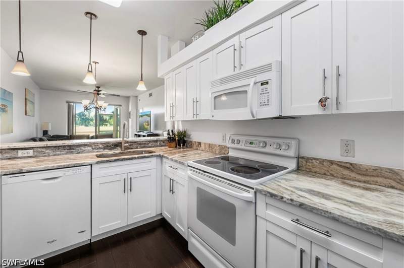 2 bedroom Condominium at 21321 Lancaster Run 614, Stoneybrook, Estero — photo 4
