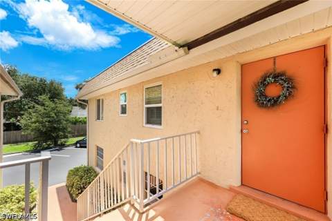 1400 Pompei Ln 42, Naples FL - photo 15 of 17