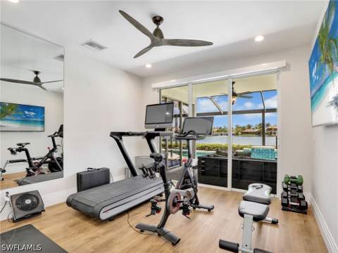 419 Spinnaker Dr, Marco Island FL - photo 15 of 39