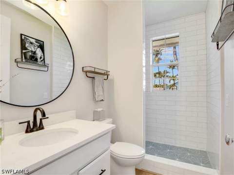 419 Spinnaker Dr, Marco Island FL - photo 16 of 39