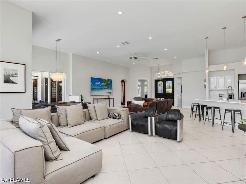 4 bedroom SingleFamilyResidence at 419 Spinnaker Dr, Marco Island, Marco Island — photo 4