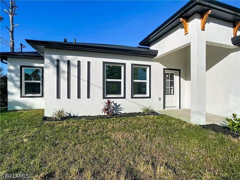 4 bedroom SingleFamilyResidence at 422 Eisenhower BLVD, LEHIGH ACRES, Lehigh Acres — photo 2