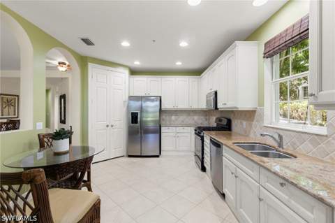 9066 Cascada Way 101, Naples FL - photo 13 of 50