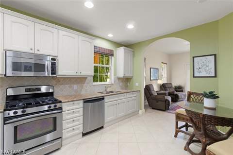 9066 Cascada Way 101, Naples FL - photo 15 of 50