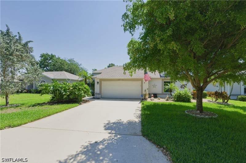 3 bedroom SingleFamilyResidence at 20721 Country Walk Way, Villages At Country Creek, Estero — photo 2