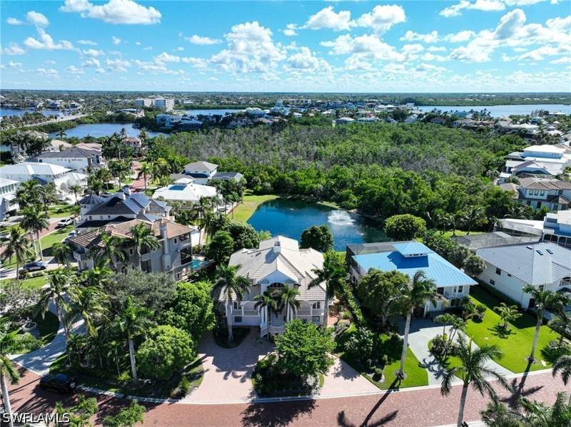 6 bedroom SingleFamilyResidence at 192 Topanga Dr, Southport On The Bay, Bonita Springs — photo 5