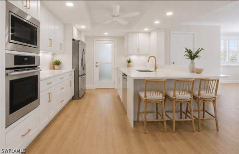 222 Harbour Dr 301, Naples FL - photo 15 of 33