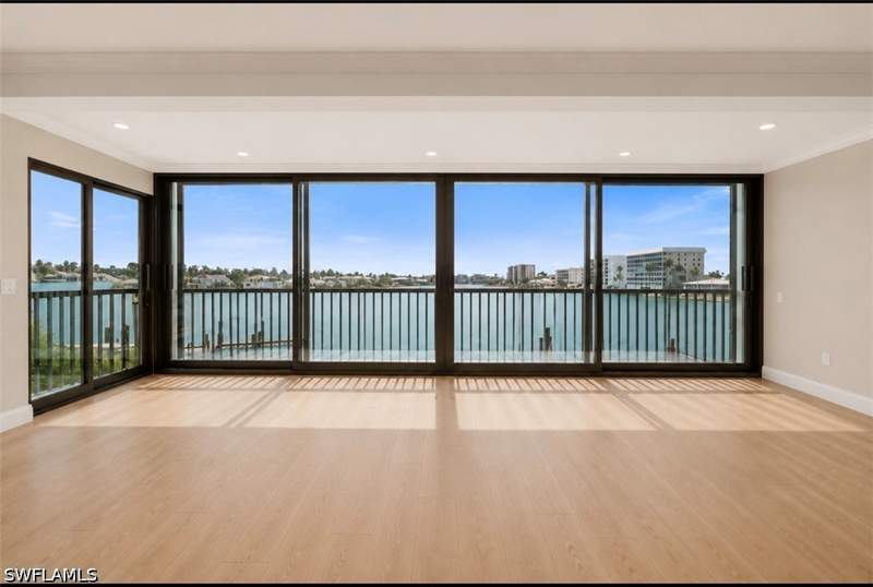 3 bedroom Condominium at 222 Harbour Dr 301, Commodore Club, Naples — photo 5