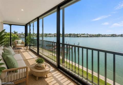 222 Harbour Dr 301, Naples FL - photo 7 of 33