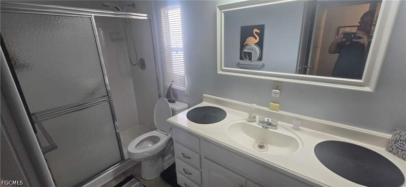 2 bedroom ManufacturedHome at 261 Palmer Blvd, Six Lakes Country Club, North Fort Myers — photo 5