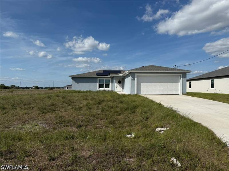 3 bedroom SingleFamilyResidence at 9026 E Justice Cir, Labelle, Labelle — photo 2